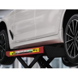 PODNOŚNIK SAMOCHODOWY NOŻYCOWY AUTOMATYCZNY KD5823