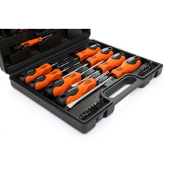 Zestaw śrubokrętów i bitów 32el. KD10902