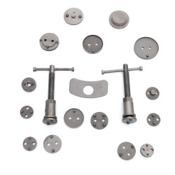 Zestaw do wymiany klocków hamulcowych 18el. KD10215